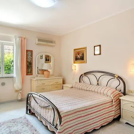 Elegant Historic House -10 Min To The Center - *